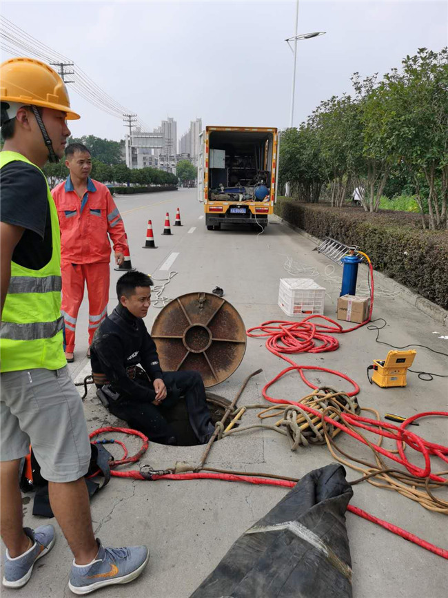 独山子翻衬法管道修复技术主要工序